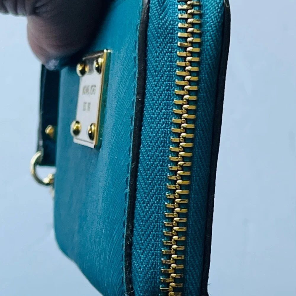 Michael Kors wristlet/wallet